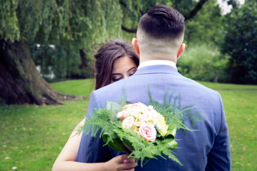 Verlovingsshoot, Söz/ Nisan reportage